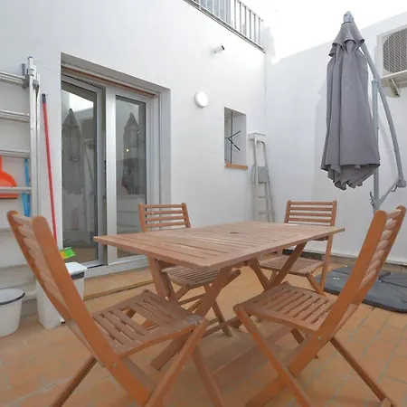 Duplex Vue Port ! Au Coeur Du Grau Du Roi Pour 4 Personnes. *
